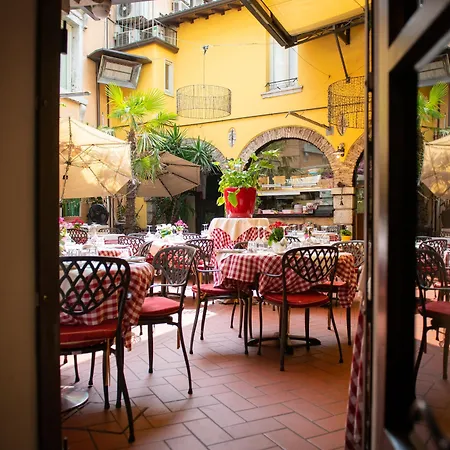 Alessi Hotel Trattoria-3