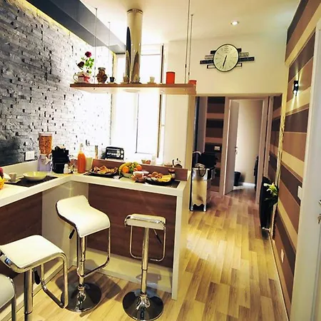 Living-2
