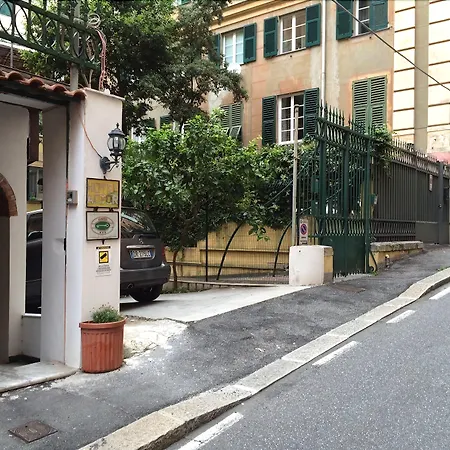 Actor Hotel-2