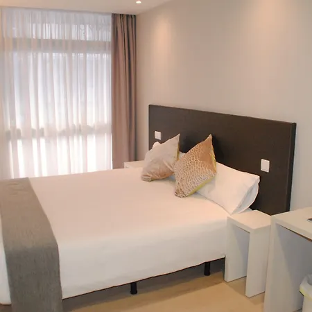 Hostal Aslyp 114-2