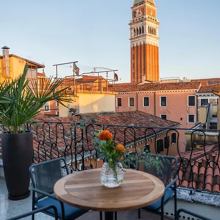 Palazzo Rota Luxury Apartments-2