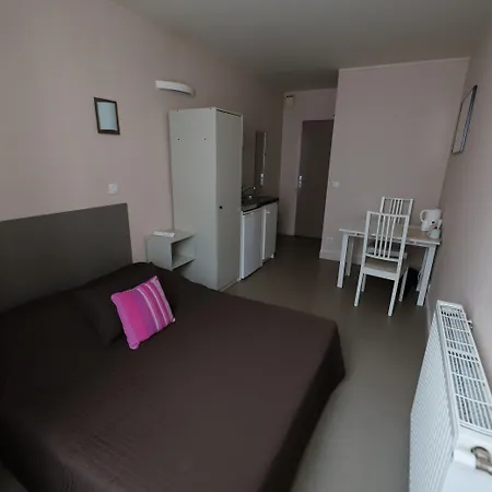 Hotel Du Roussillon-3