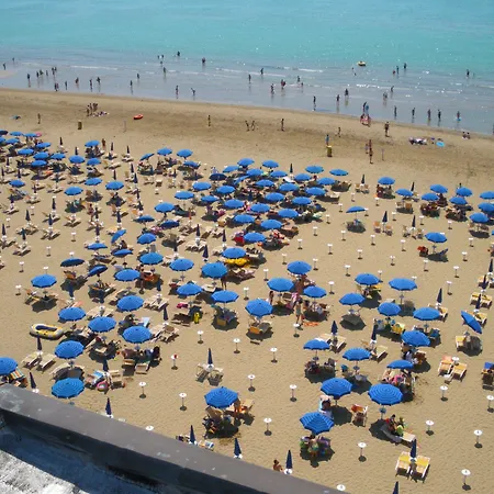 Hotel Villa Dina-2