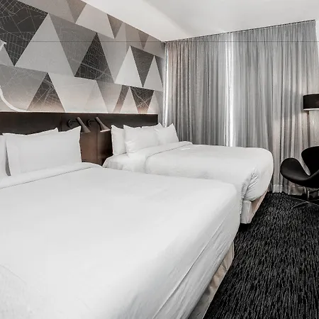 Courtyard By Marriott Long Island City/New York Manhattan View-2