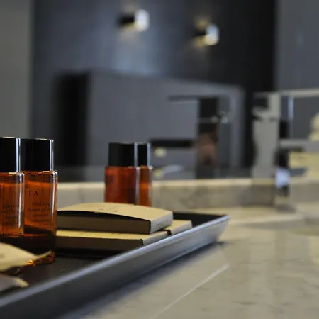 Place 24 Suites & Wellness-2