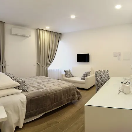 Dea Guest House-2