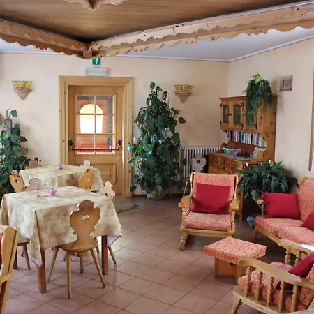 Hotel Villa Rina-3