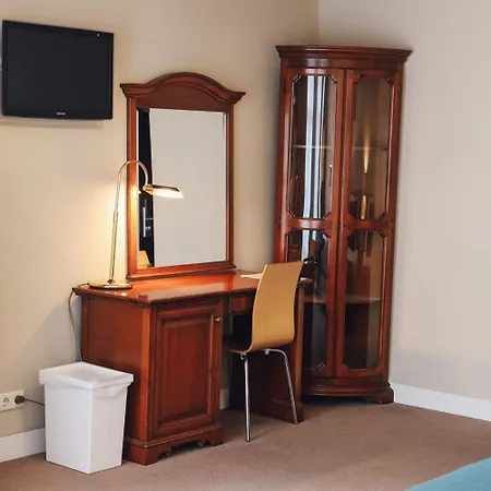 Hotel Corner House-3