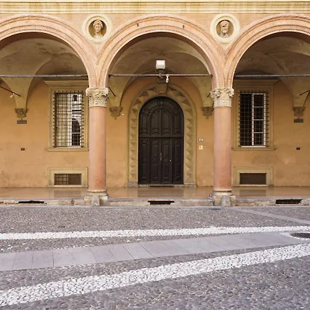Casa Isolani Guest House Santo Stefano-2