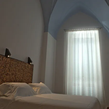 Alvino Suite And Breakfast-2