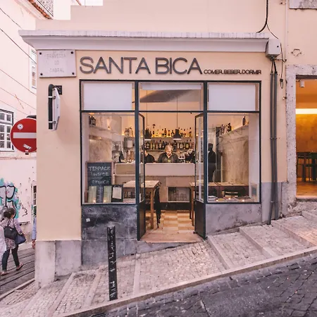 Santa Bica Eat Drink&Sleep-3