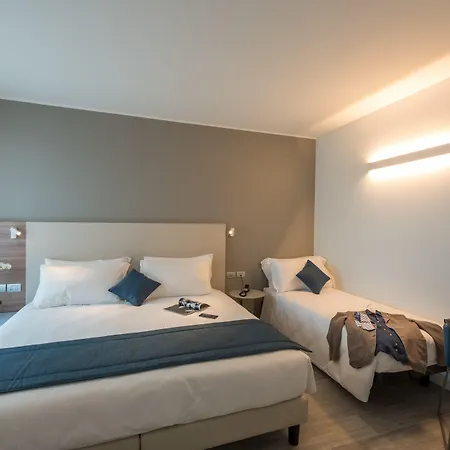 Hesperia Hotel & Residence-3