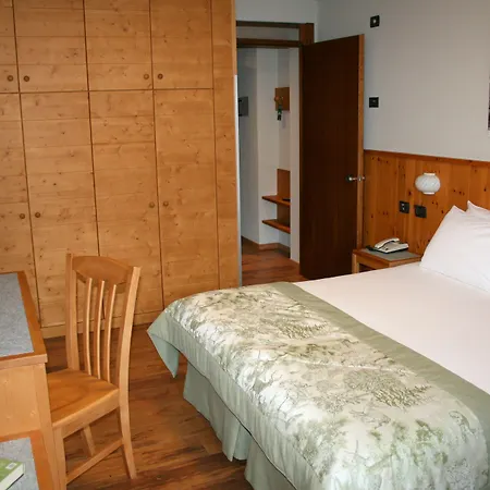 Hotel Larice Bianco-3