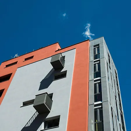 Skytower - The Right Space-2