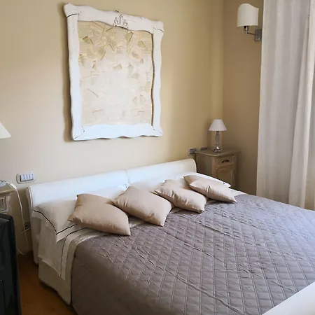 White House Luxury Hospitality-3