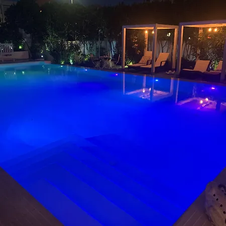 White House Luxury Hospitality-2
