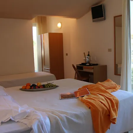 Hotel Antares-2