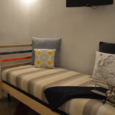 Bed, Book & Breakfast Landolina-3