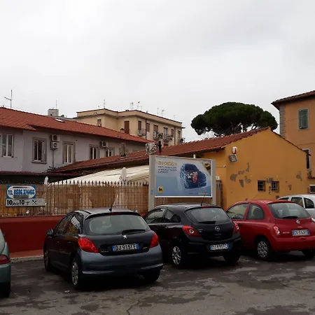 Hotel Houston Livorno - Struttura Esclusivamente Turistica - Not for Business or Workers-3