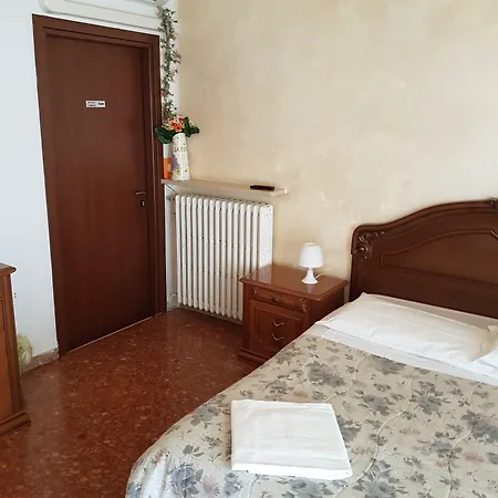 Santa Toscana Guest House-2