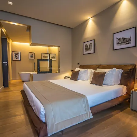 Campo Marzio Luxury Suites-3