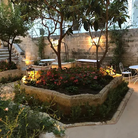 Il Giardino Della Regina-2