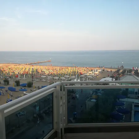 Hotel Heron-2