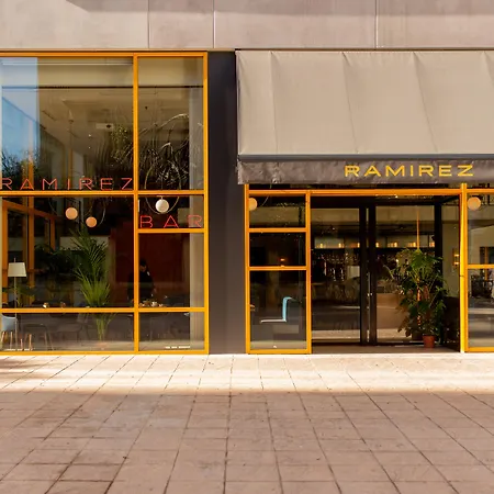 Ramirez Flats Valencia-3
