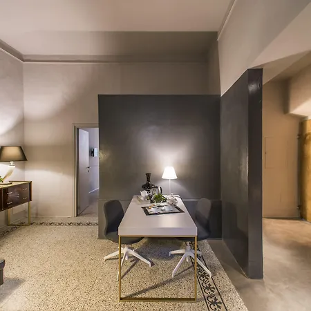 Palazzo del Papa Luxury Rooms-2