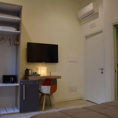 Napoli Squares Suites-3