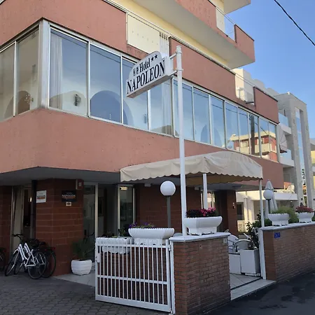 Hotel Napoleon-2