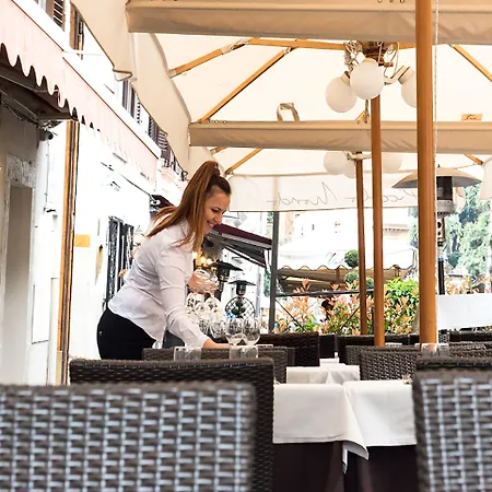 Lux Suites In Roma-3