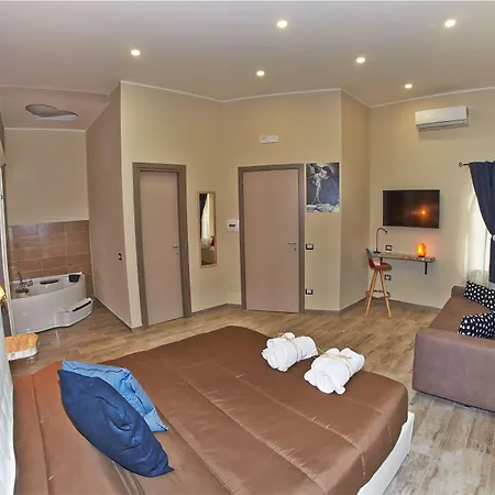 Artisti Sustinea Rooms-2