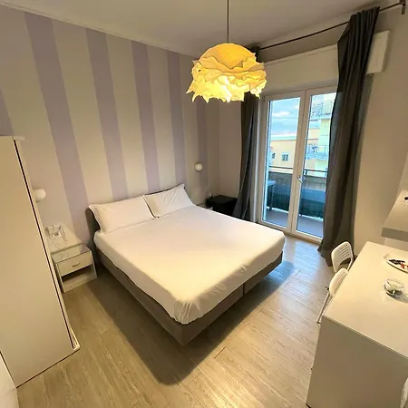 F.Rooms Napoli-3