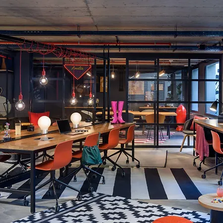 Moxy Lisbon City-2