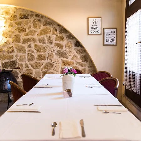 Hotel Alle Vecchie Arcate-2