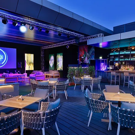 Element By Marriott Al Mina, Dubai-3