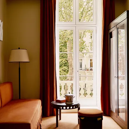 Grand Hotel Bellevue London-2