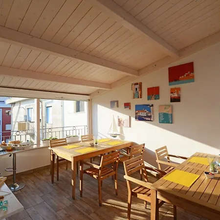Miramed Rooms-2