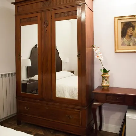 Demetra Rooms-2