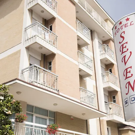 Hotel Seven-3