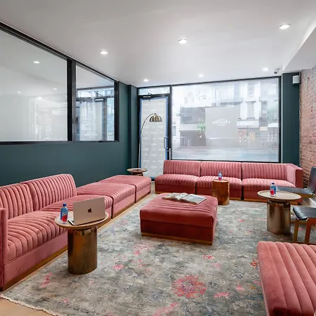 Little Charlie Hotel-3