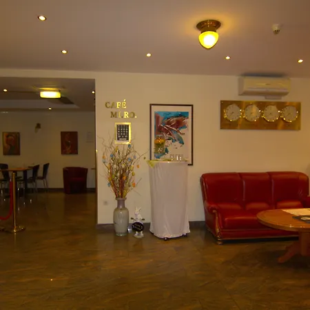 Suite Hotel 900M Zur Oper-2