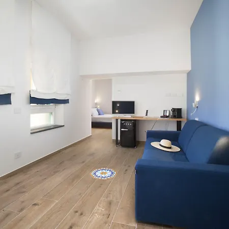 Yourhome - Lidia Rooms & Suites-2