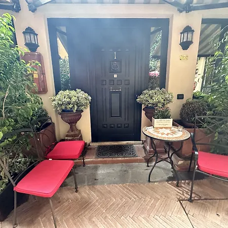 Navona Garden Suites-3