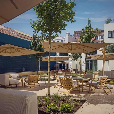 Duo Hotel Lisbon, Curio Collection By Hilton-3