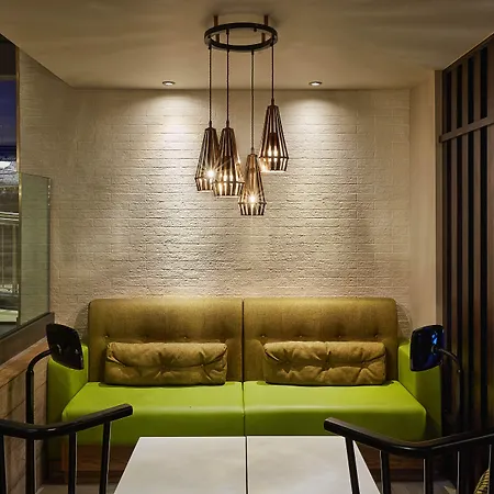 Hub By Premier Inn London Tower Bridge-2