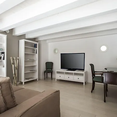 Gioeni Suites - Charming Loft-3