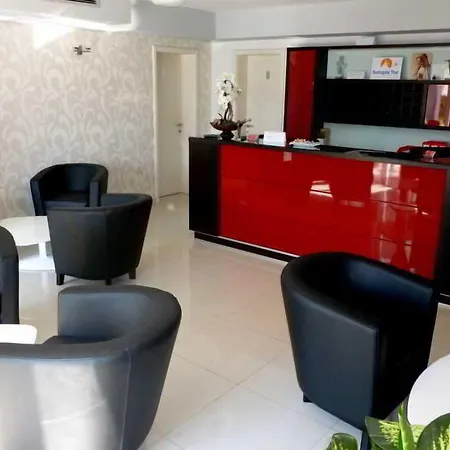 Hotel Dina-3
