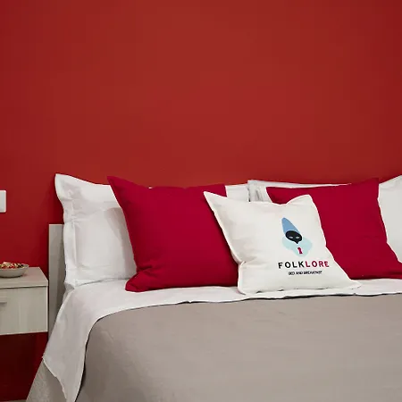 Folklore B&B-2